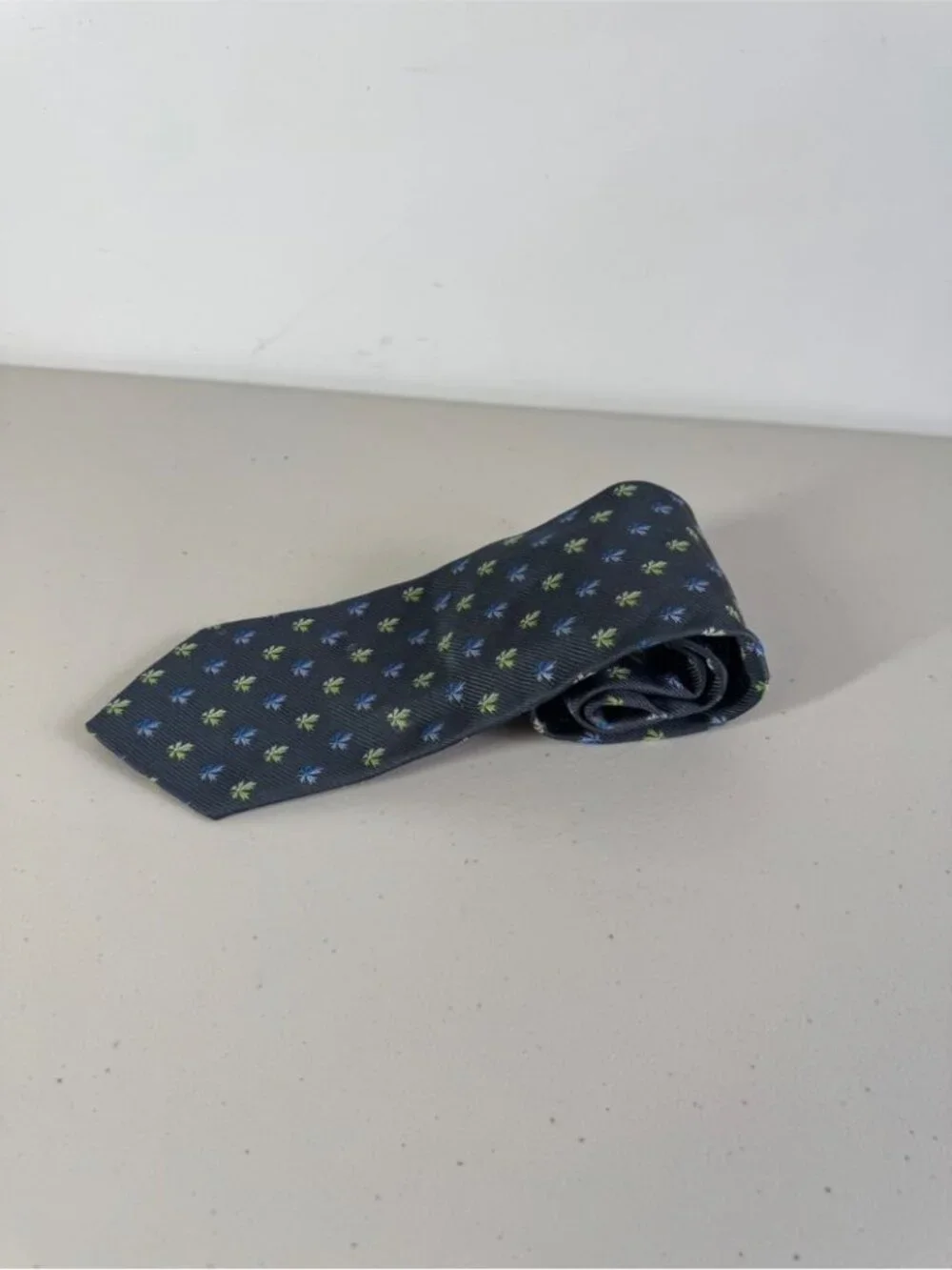 Berend Dewitt 100% Silk Necktie 5 Fingers Leaf Print German Designer Luxury Tie